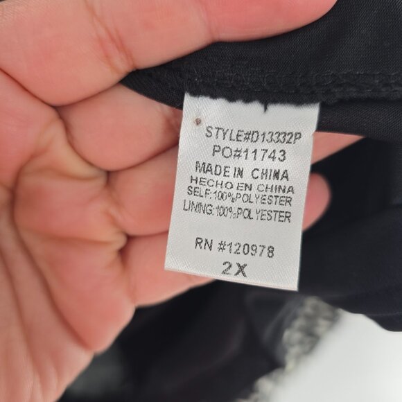 Entro Dress Black + Off White Size 2x Fully lined 3/4 sleeve oversized - Picture 6 of 7